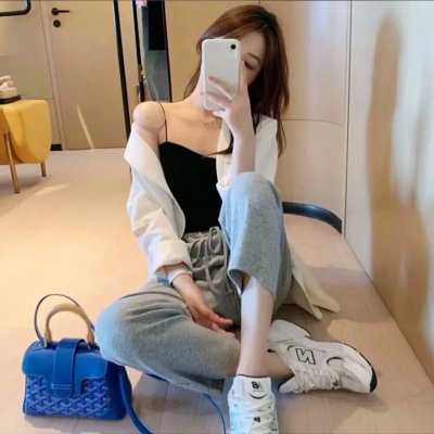三条黑暗的街道